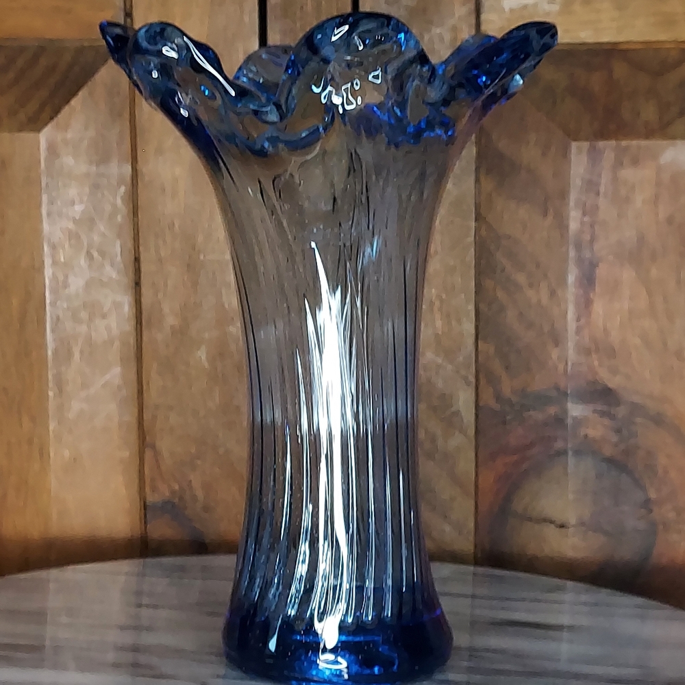 Vintage Murano Blue Glass Swung Vase - Picture 7 of 10